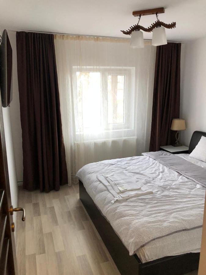 Page2 Apartament Targoviste Exterior foto